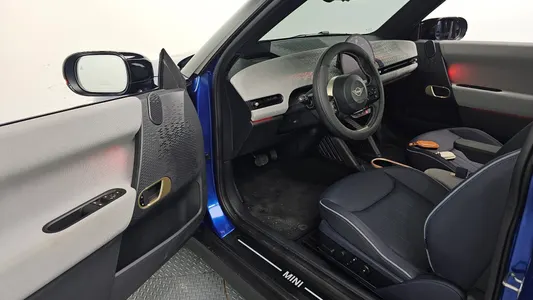 MINI 4 SE 2024 11