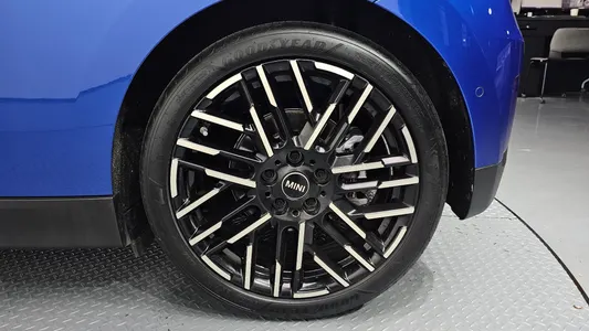 MINI 4 SE 2024 21