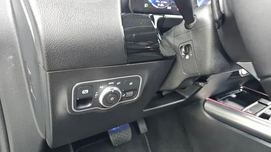 Mercedes-Benz EQA H243 EQA250 2025 18