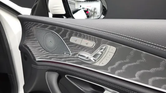 Mercedes-Benz AMG GT 4 43 4MATIC+ 2023 30