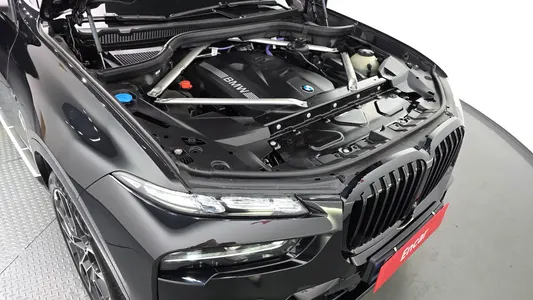BMW X7 (G07) xDrive 40i M 7 2026 6