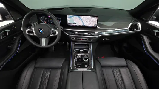 BMW X7 (G07) xDrive 40i M 7 2026 7