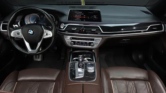 BMW 7 Series (G11) 740Ld xDrive M 2017 7