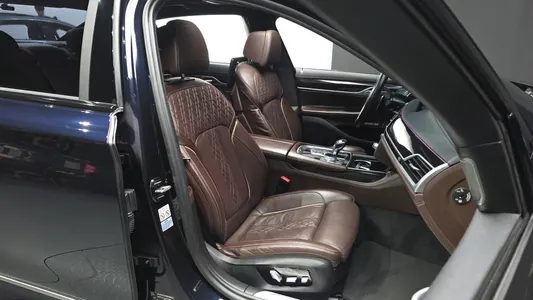 BMW 7 Series (G11) 740Ld xDrive M 2017 25