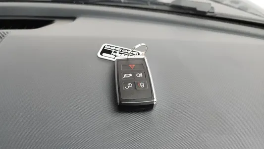 Land Rover (L663) 90 D250 S 2022 16
