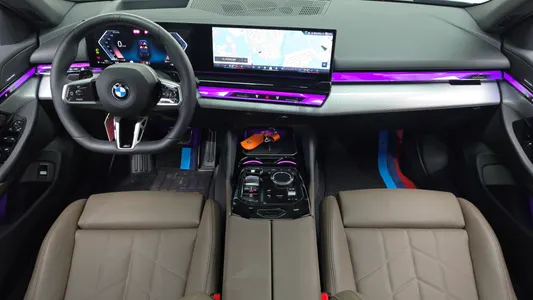 BMW 5 Series (G60) 520i M 2025 7