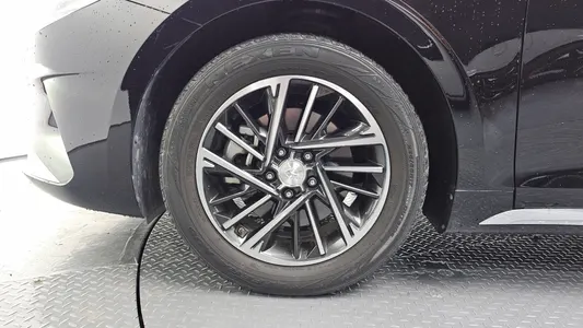 Hyundai IG 3.0 LPi () 2019 5