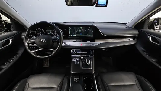 Hyundai IG 3.0 LPi () 2019 7