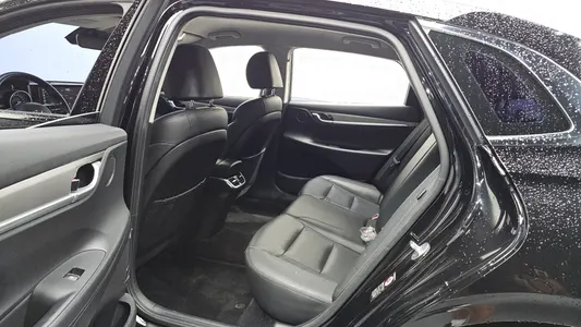 Hyundai IG 3.0 LPi () 2019 12