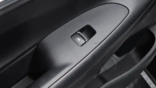 Hyundai IG 3.0 LPi () 2019 19