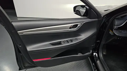 Hyundai IG 3.0 LPi () 2019 24