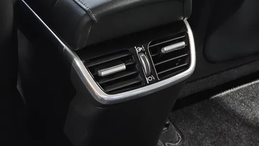 Hyundai IG 3.0 LPi () 2019 27
