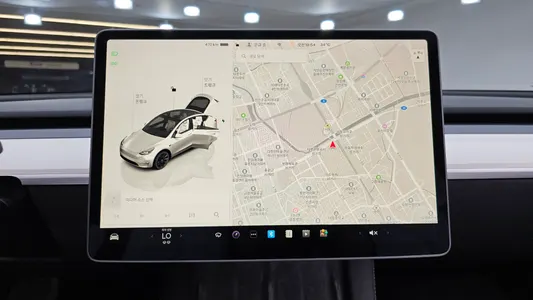 Tesla Y AWD 2024 14