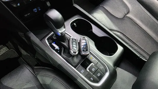 Hyundai TM 2.0 2WD 2018 9