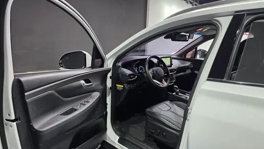 Hyundai TM 2.0 2WD 2018 10