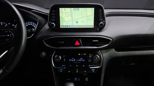 Hyundai TM 2.0 2WD 2018 17