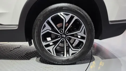 Hyundai TM 2.0 2WD 2018 21