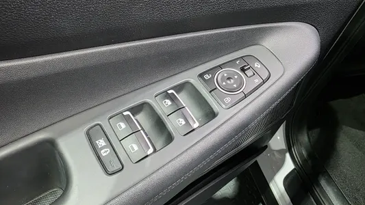 Hyundai TM 2.0 2WD 2018 29