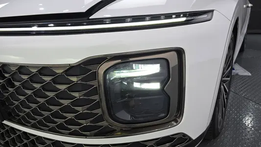 Hyundai (GN7) 2023 22
