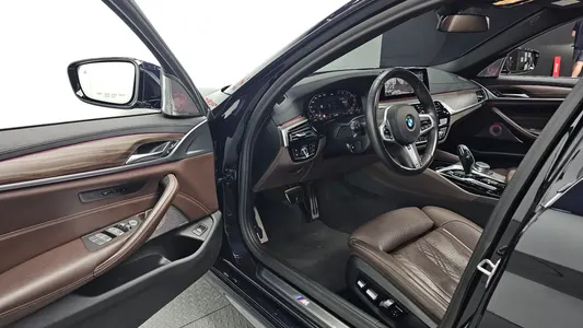 BMW 5 Series (G30) 530i M 2020 9