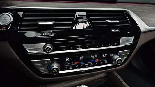 BMW 5 Series (G30) 530i M 2020 16