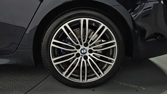 BMW 5 Series (G30) 530i M 2020 21
