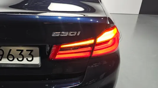 BMW 5 Series (G30) 530i M 2020 23