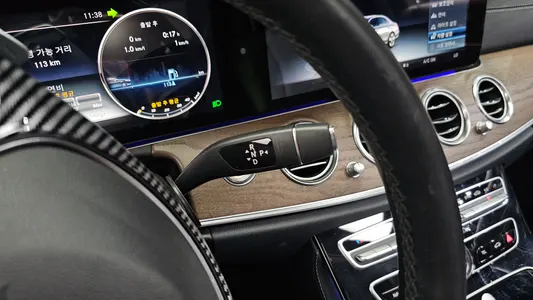 Mercedes-Benz E-Class W213 E300 4MATIC 2018 9