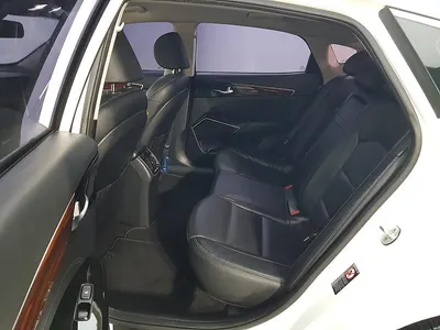 Kia K7 3.0 LPI () 2016 9
