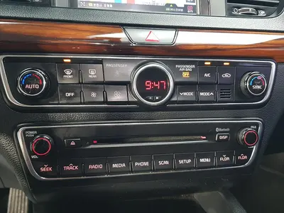 Kia K7 3.0 LPI () 2016 12