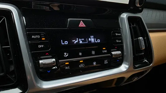 Kia 4 2.2 2WD 2021 17