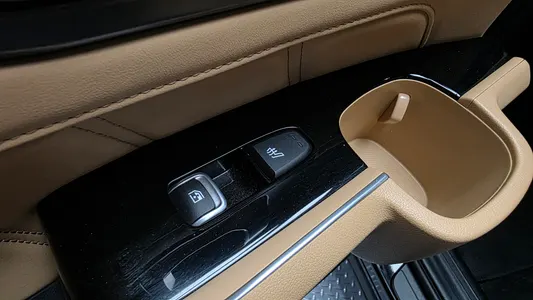 Kia 4 2.2 2WD 2021 38