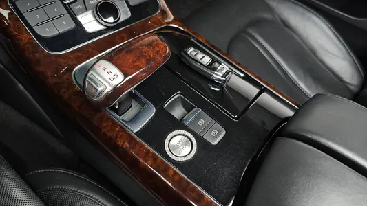 Audi A8 4.2 FSI RSE 2010 9