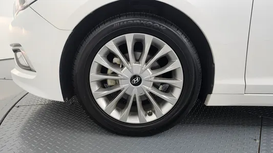 Hyundai LF LPI 2015 5