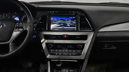 Hyundai LF LPI 2015 14