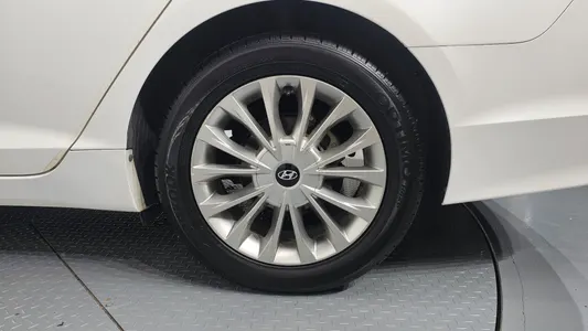 Hyundai LF LPI 2015 21