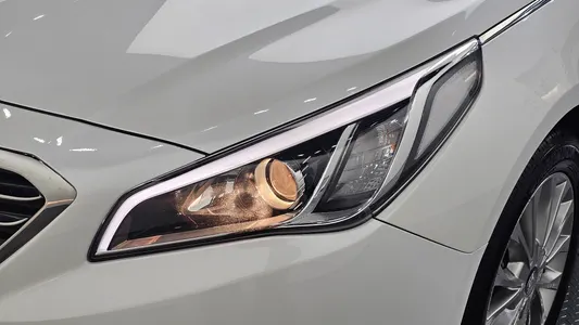 Hyundai LF LPI 2015 22