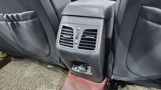 Hyundai LF LPI 2015 32