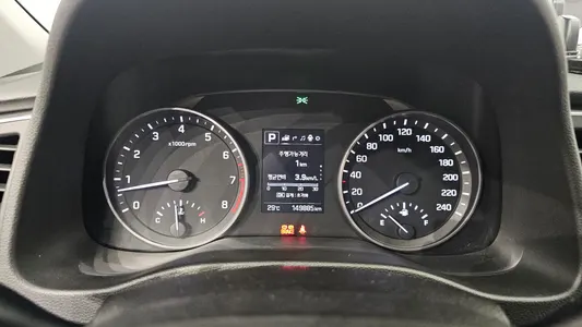 Hyundai AD 1.6 GDI 2017 8