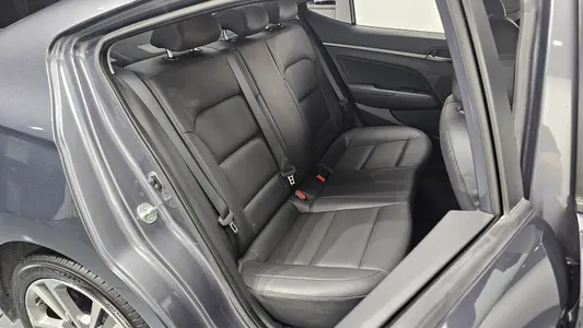 Hyundai AD 1.6 GDI 2017 11