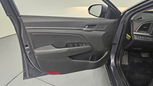 Hyundai AD 1.6 GDI 2017 24