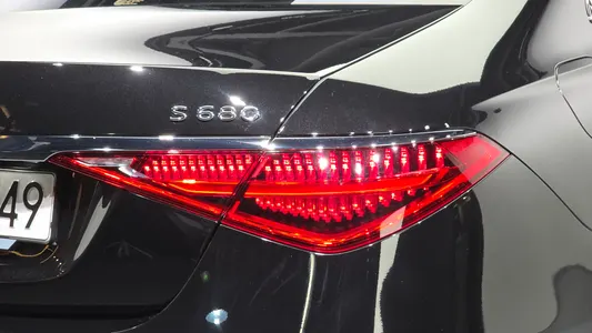 Mercedes-Benz S-Class W223 S680 4MATIC 2025 23