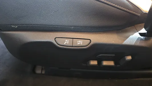 Kia Carnival 7 2023 28