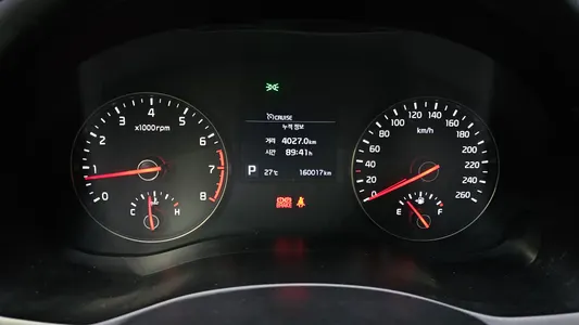 Kia K7 3.0 LPI () 2017 8