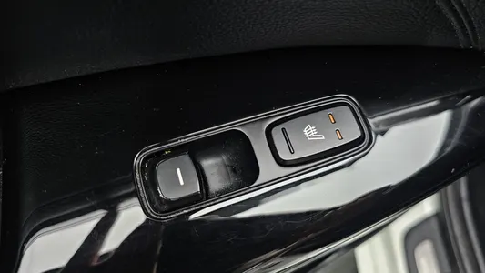 Kia K7 3.0 LPI () 2017 19
