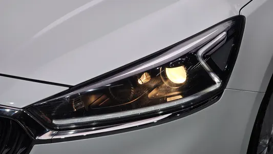 Kia K7 3.0 LPI () 2017 22