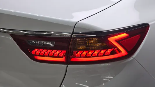 Kia K7 3.0 LPI () 2017 23