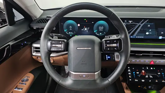 Hyundai (GN7) 2024 14