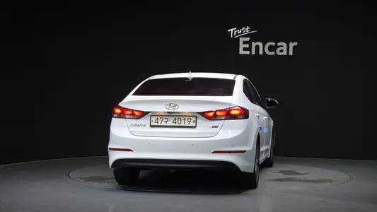 Hyundai AD 1.6 GDI 2017 4