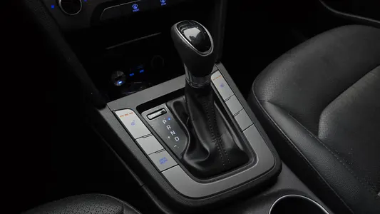 Hyundai AD 1.6 GDI 2017 9
